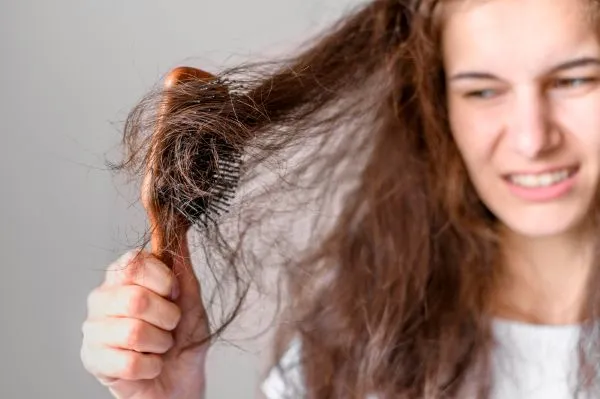  Winter Hair Fall Explained: Medical Causes vs Seasonal Shedding